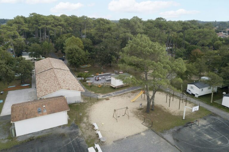 Camping Paradis Albret - Bild 2