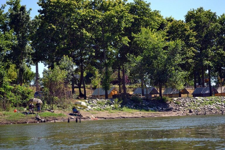 Camping Seasonova Les Plages De Loire - Bild 2