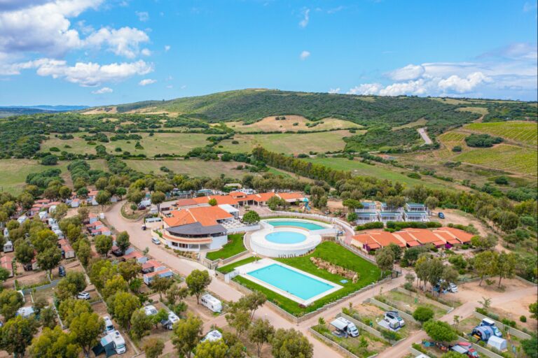 Baia Holiday Capo D'orso - Bild 1