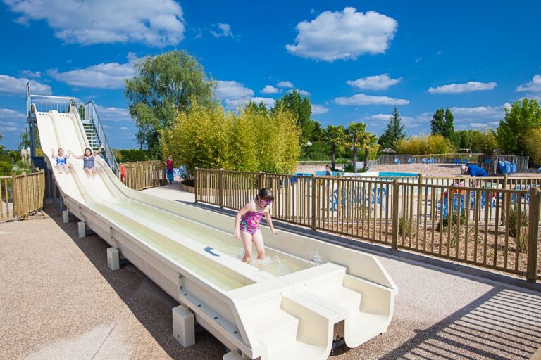 Castel Camping Les Bois Du Bardelet - Bild 2 Castel Camping Les Bois Du Bardelet - Bild 2