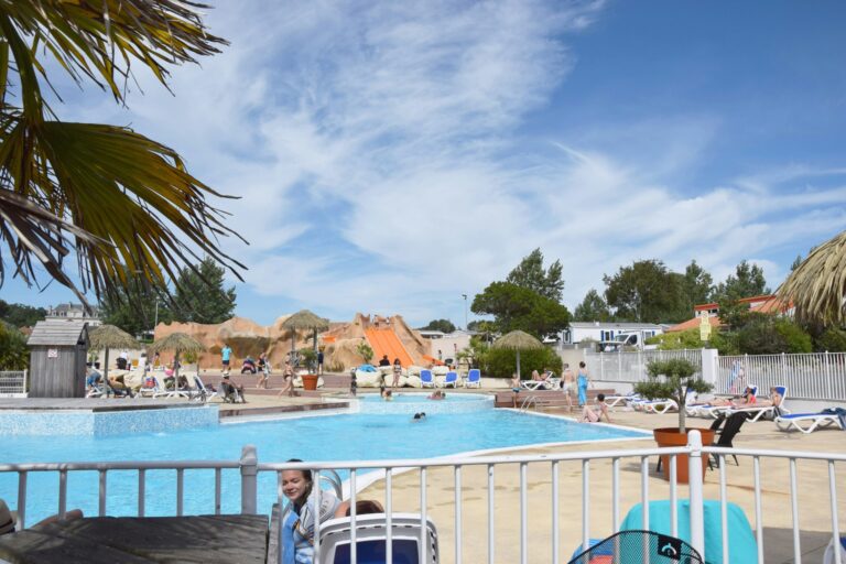 Chadotel Camping Les Écureuils - Bild 10