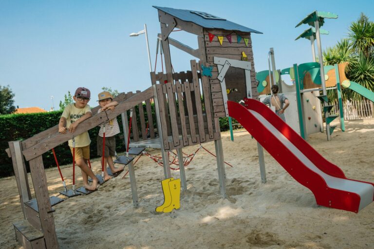 Chadotel Camping Les Écureuils - Bild 17
