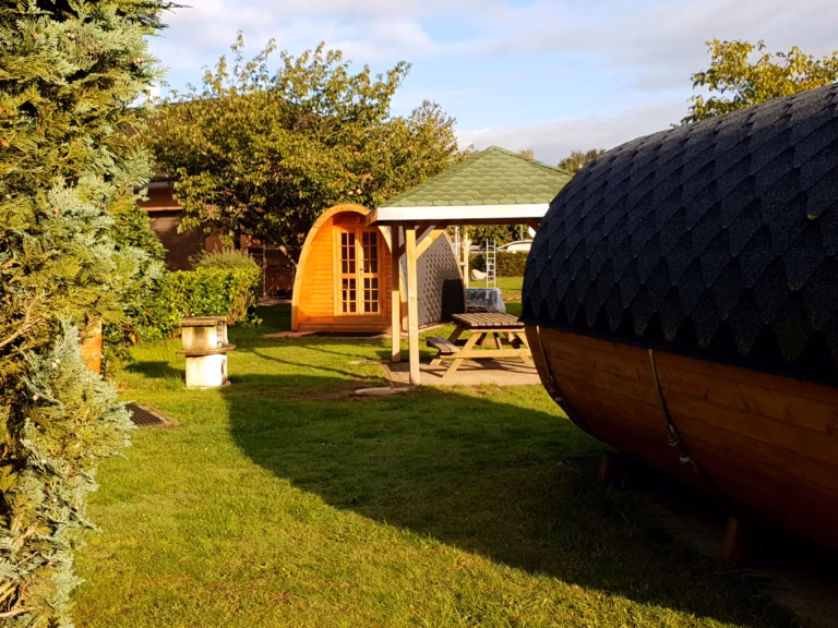 Familien Campingplatz Forellensee Ferienhaus 768x576