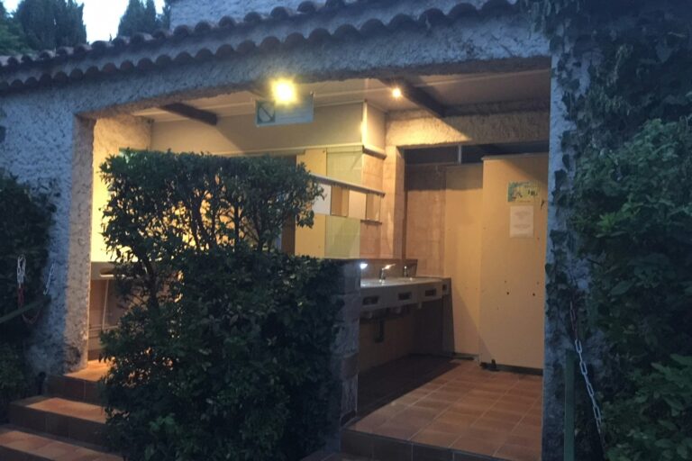 Flower Camping Le Moulin Des Iscles - Bild 11