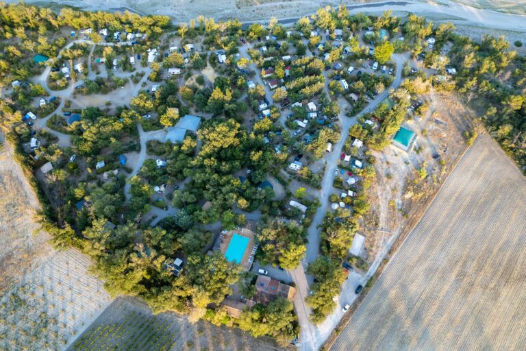 Flower Camping Les Rives De L'aygues - Bild 1 Flower Camping Les Rives De L'aygues - Bild 1