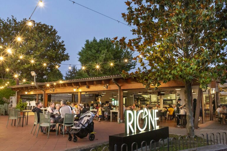 Hu Roma Camping In Town - Bild 6