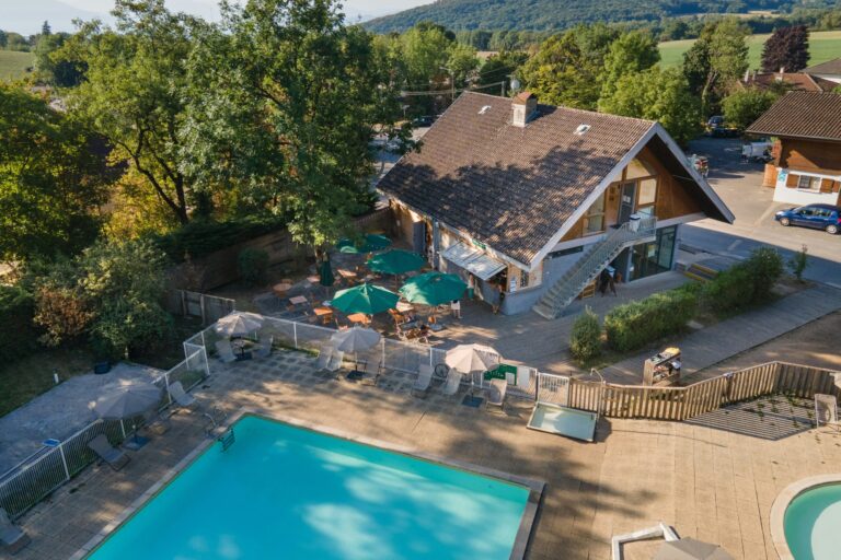 Huttopia Divonne Les Bains - Bild 1