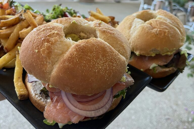 Le Camp De Florence - Bild 10