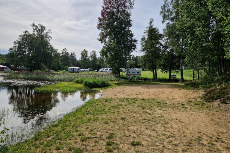 Lovsjö Badens Camping - Bild 1