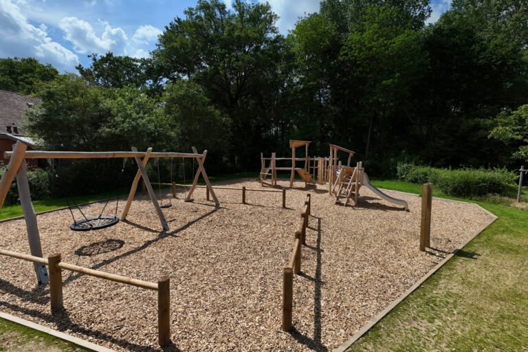 Onlycamp Le Pont Romain - Bild 6