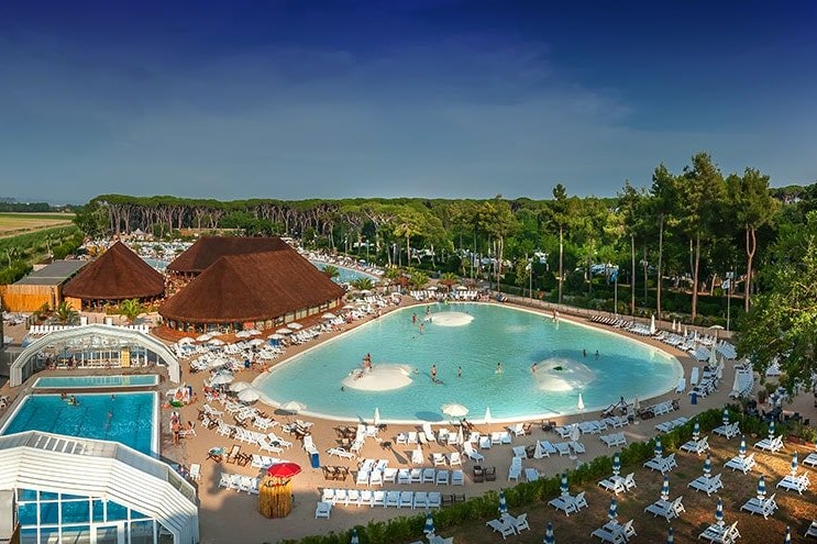 Hu Park Albatros Village - Bild 1