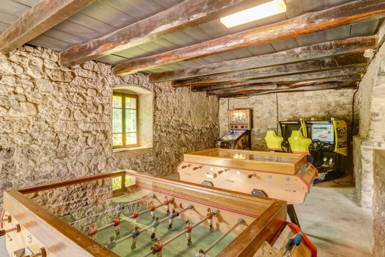 Romanée - La Ferme De La Serraz - Bild 8