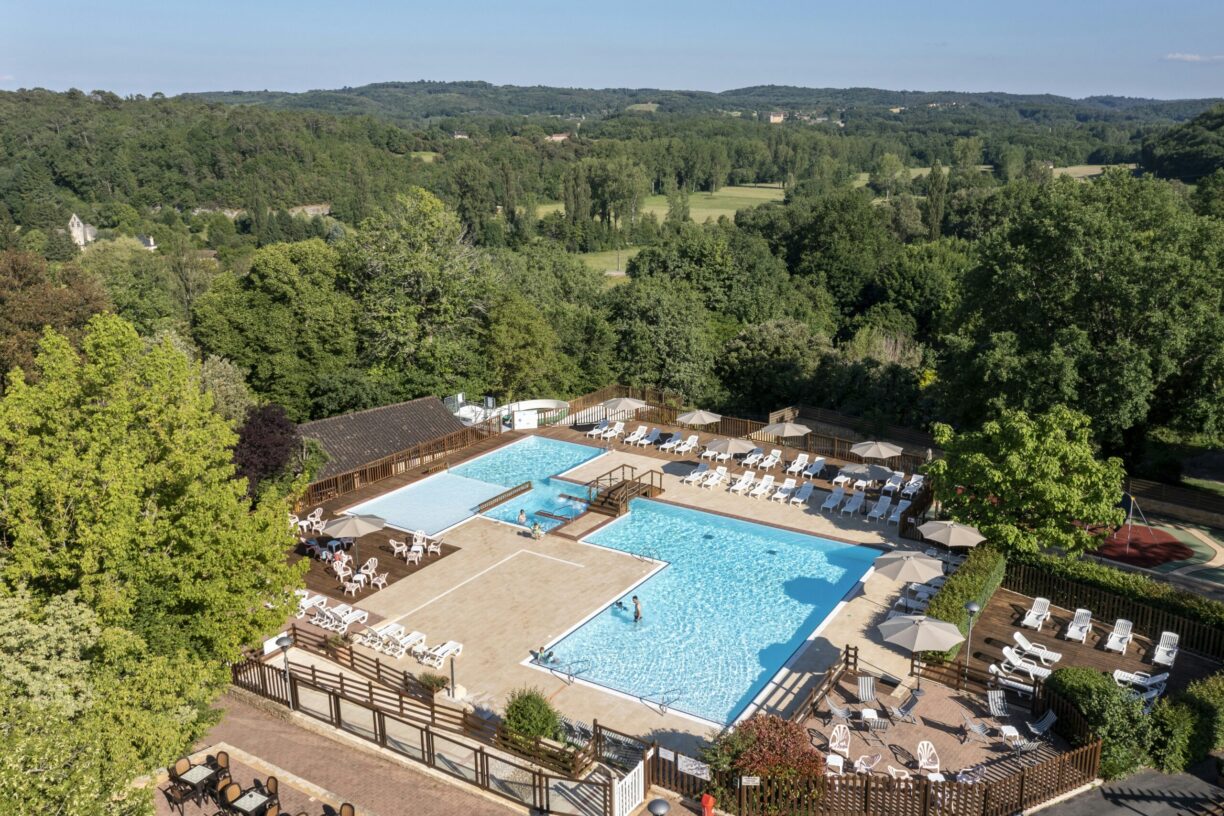 Romanée - Les Grottes De Roffy - Bild 3 Romanée - Les Grottes De Roffy - Bild 3