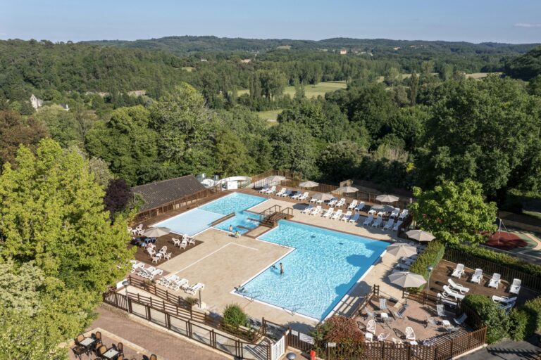 Romanée - Les Grottes De Roffy - Bild 3 Romanée - Les Grottes De Roffy - Bild 3