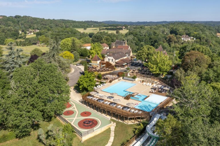 Romanée - Les Grottes De Roffy - Bild 9 Romanée - Les Grottes De Roffy - Bild 9