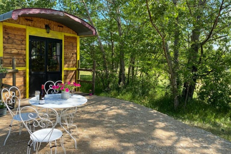 Village Toue Des Demoiselles - Bild 9